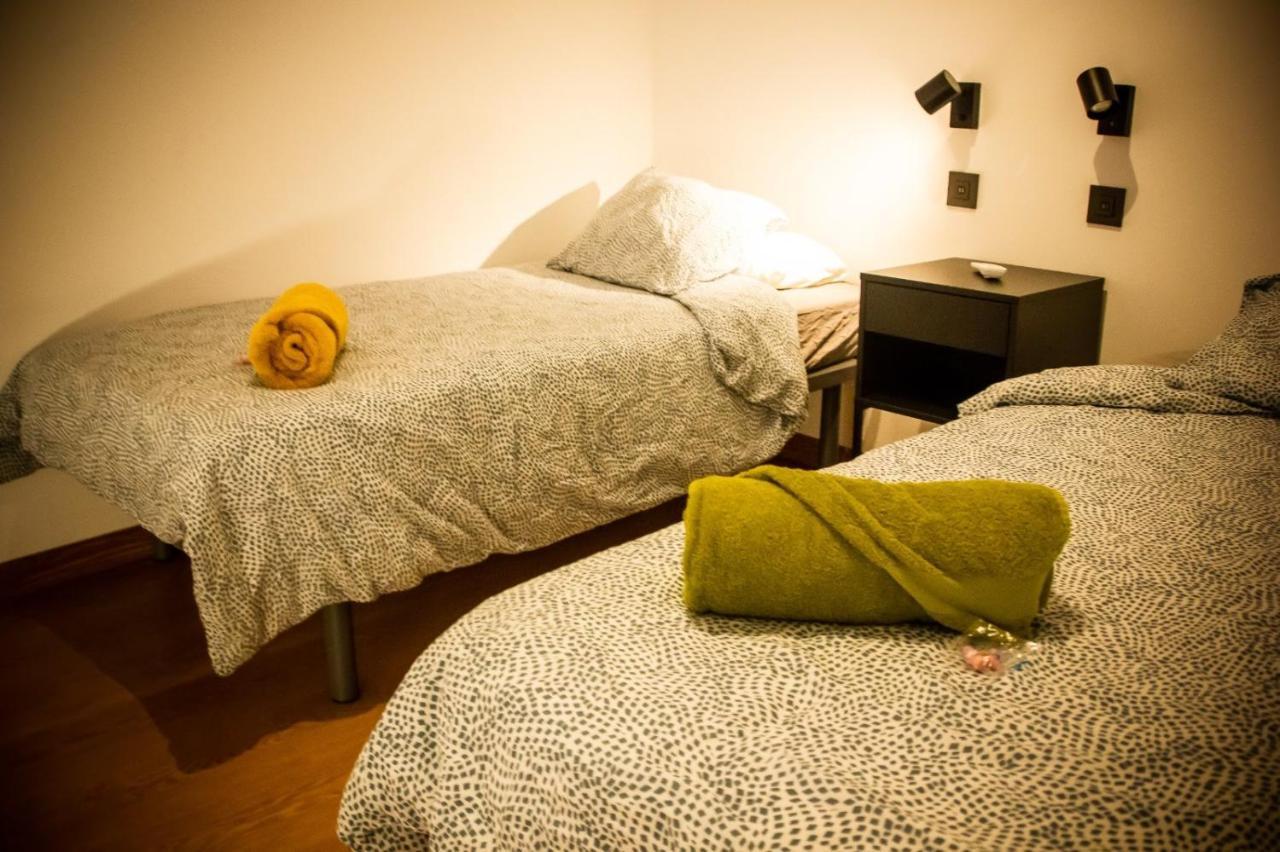 Onefam Sungate Hostel Madrid Exterior photo
